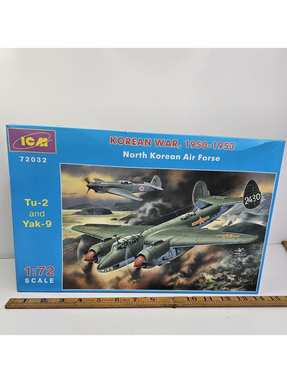 ICM 72032 Tu-2 & Yak-9 North Korean Air Force Model Kit 1:72 Korean War